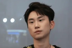 TES与BLG媒体问答环节揭秘：战术执行成电竞圈焦点，选手教练分享关键心得